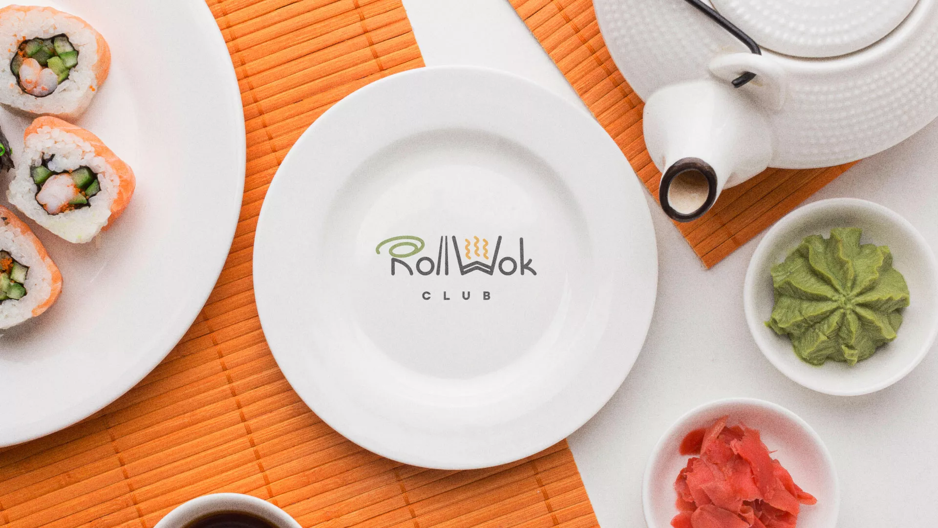 Разработка логотипа и фирменного стиля суши-бара «Roll Wok Club» в Кедровом